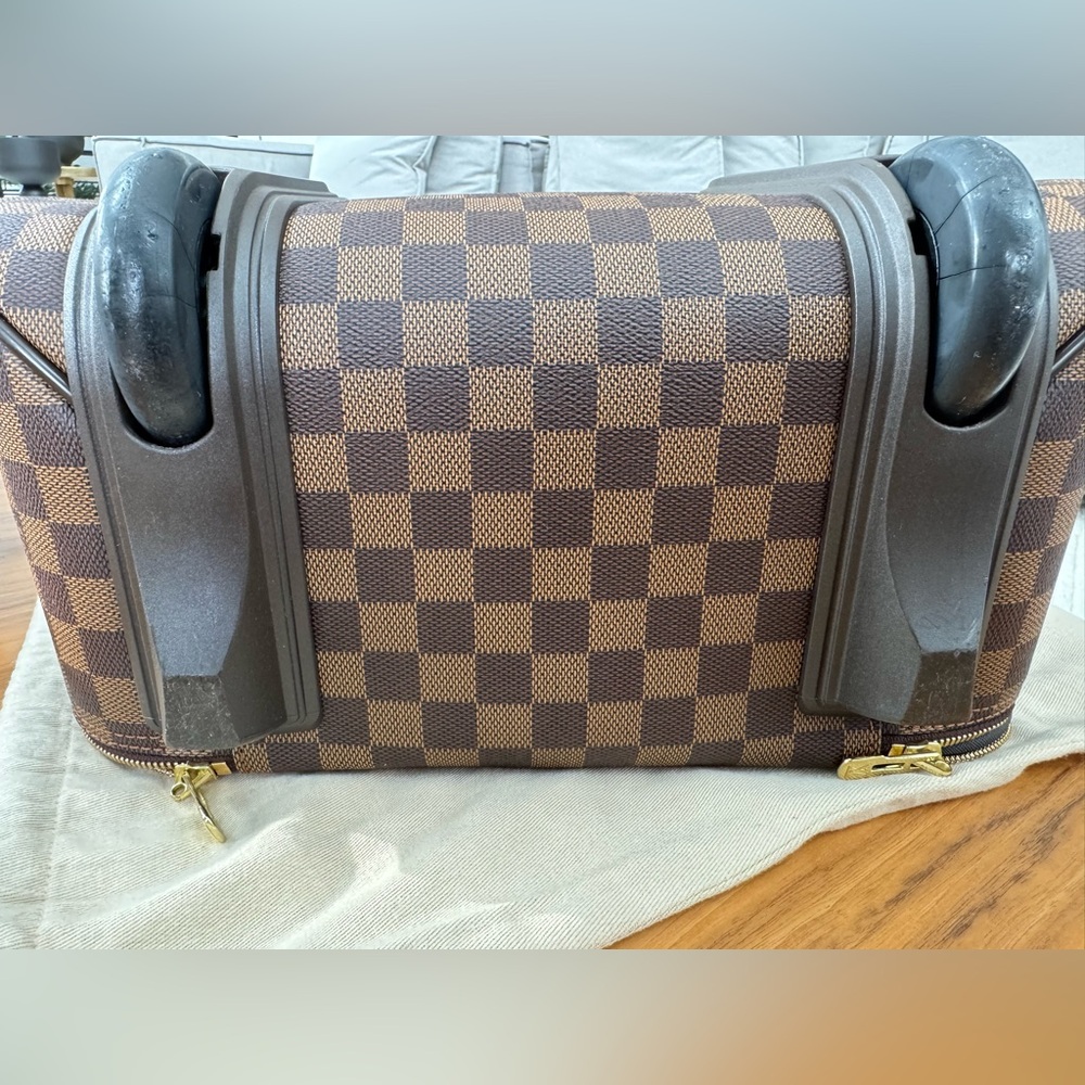 Louis Vuitton Brown Damier Ebene Canvas Carry-On with Gold Hardware - Picture 12 of 15